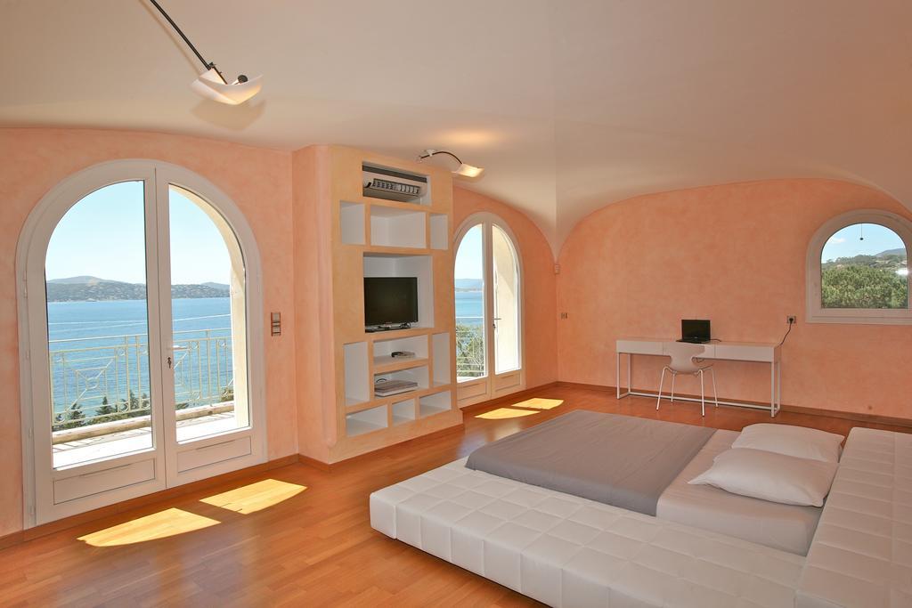 Villa La Croisette Sainte-Maxime Room photo